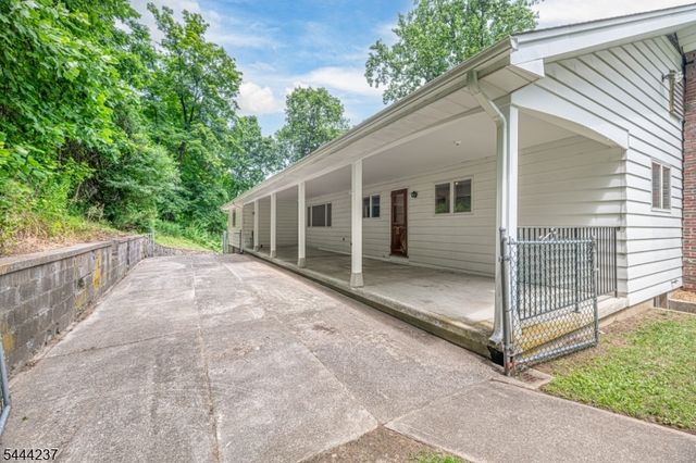 517 County Rd 517, Vernon Twp., NJ 07461