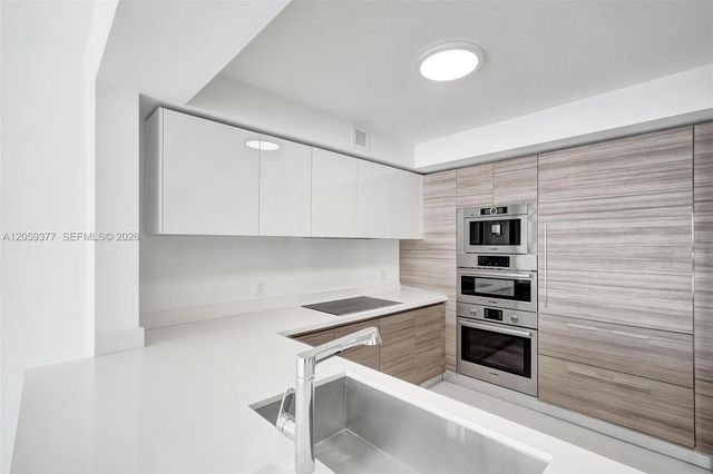 330 Sunny Isles Boulevard 5805, Sunny Isles Beach, FL 33160