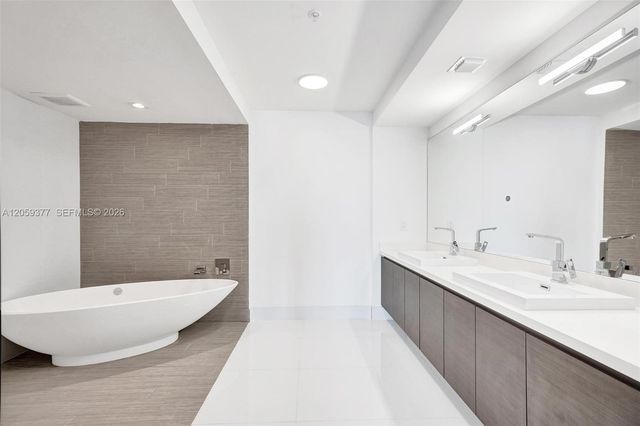 330 Sunny Isles Boulevard 5805, Sunny Isles Beach, FL 33160