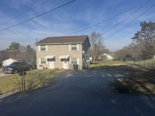 101 Hill Rd, Dickson, TN 37055