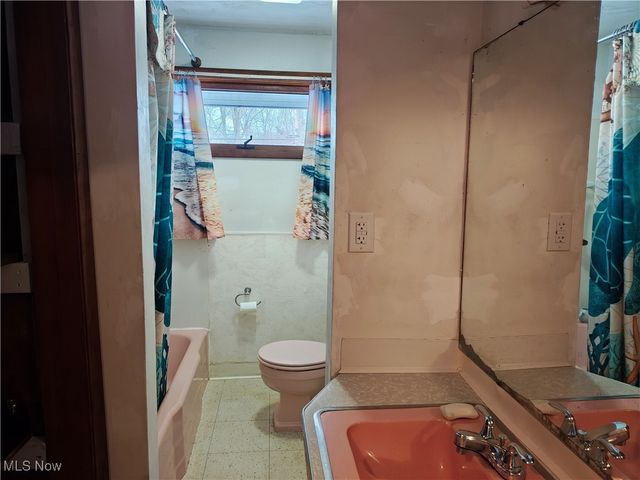 7407 Jefferson Road, Ashtabula, OH 44004