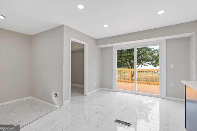 237 Sandra Drive NW, Lilburn, GA 30047