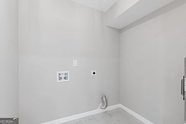 237 Sandra Drive NW, Lilburn, GA 30047