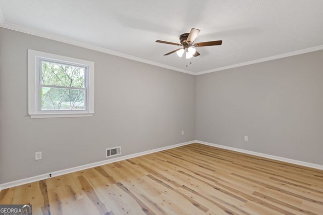 237 Sandra Drive NW, Lilburn, GA 30047