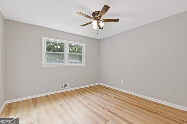 237 Sandra Drive NW, Lilburn, GA 30047