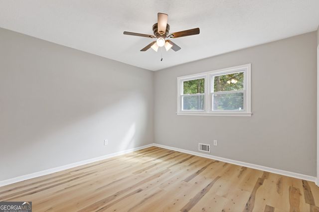 237 Sandra Drive NW, Lilburn, GA 30047