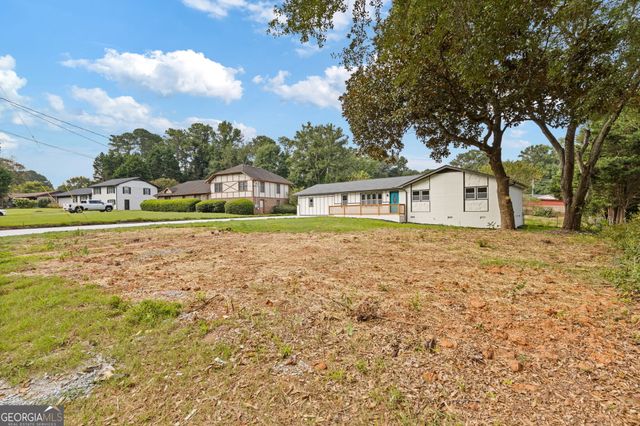 237 Sandra Drive NW, Lilburn, GA 30047