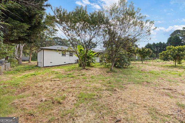 237 Sandra Drive NW, Lilburn, GA 30047