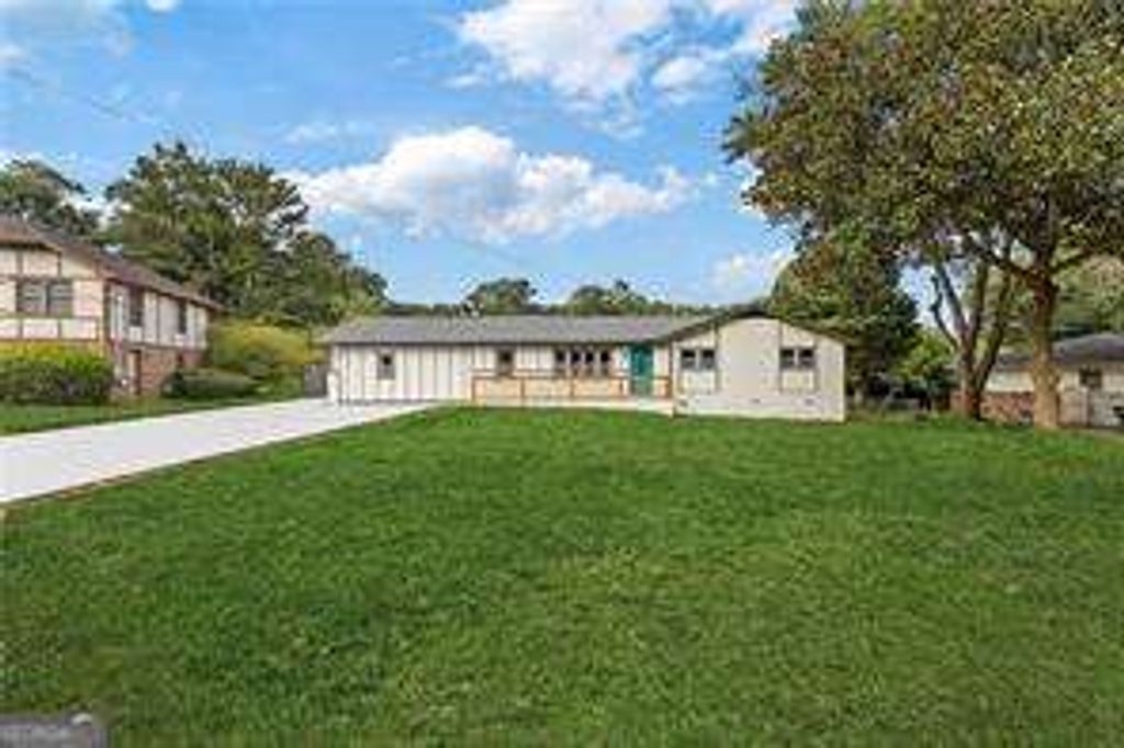 237 Sandra Drive NW, Lilburn, GA 30047