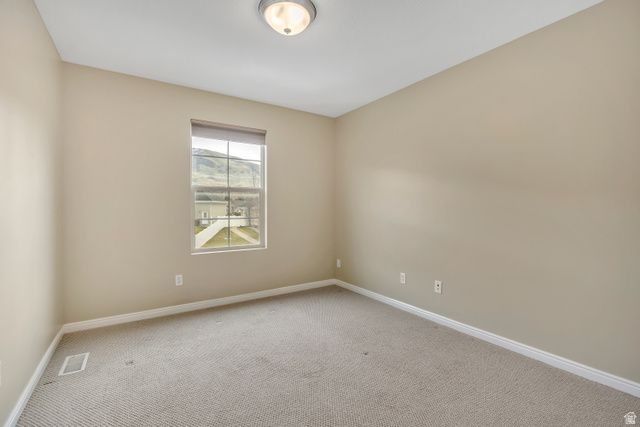 2 S 285 W, Centerville, UT 84014