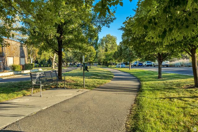 2 S 285 W, Centerville, UT 84014