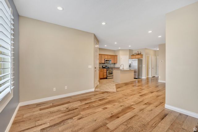 2 S 285 W, Centerville, UT 84014