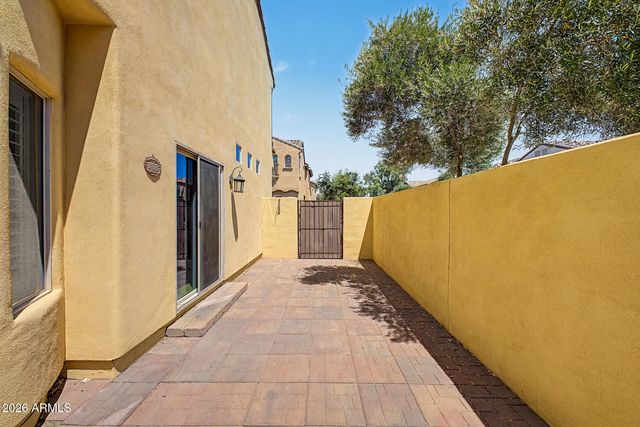 2036 E HEARTWOOD Lane, Phoenix, AZ 85022
