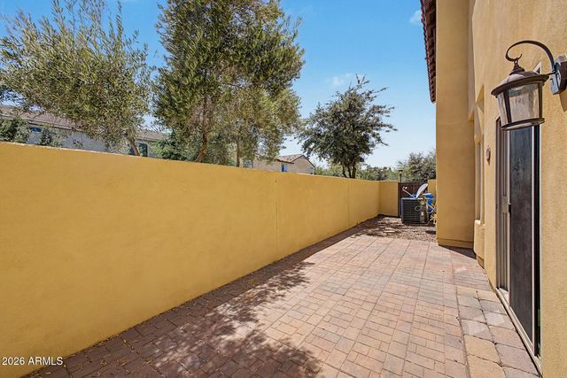 2036 E HEARTWOOD Lane, Phoenix, AZ 85022