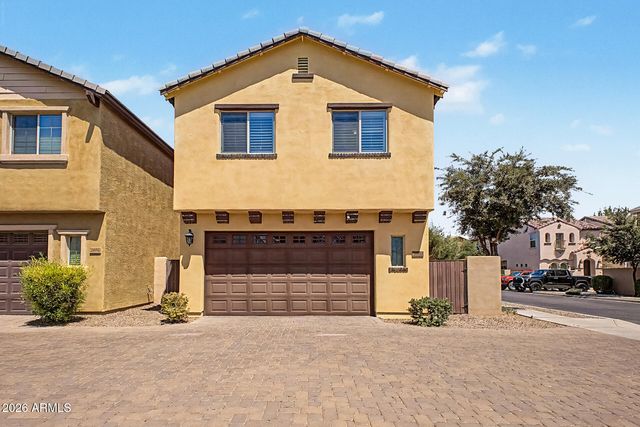 2036 E HEARTWOOD Lane, Phoenix, AZ 85022