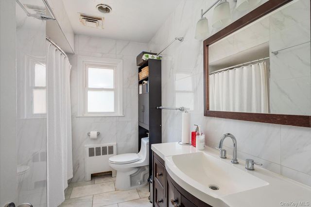 36 Nirvana Avenue, Great Neck, NY 11023