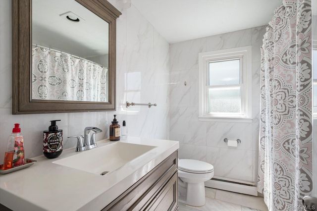 36 Nirvana Avenue, Great Neck, NY 11023