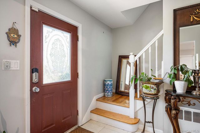 36 Nirvana Avenue, Great Neck, NY 11023