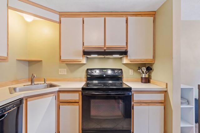 57 Casablanca Ct 57, Haverhill, MA 01832