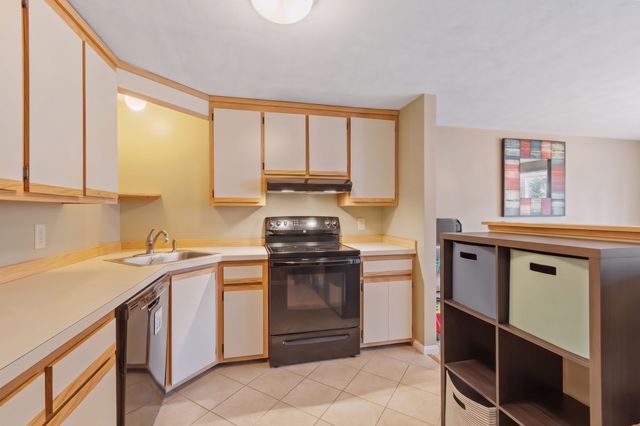 57 Casablanca Ct 57, Haverhill, MA 01832