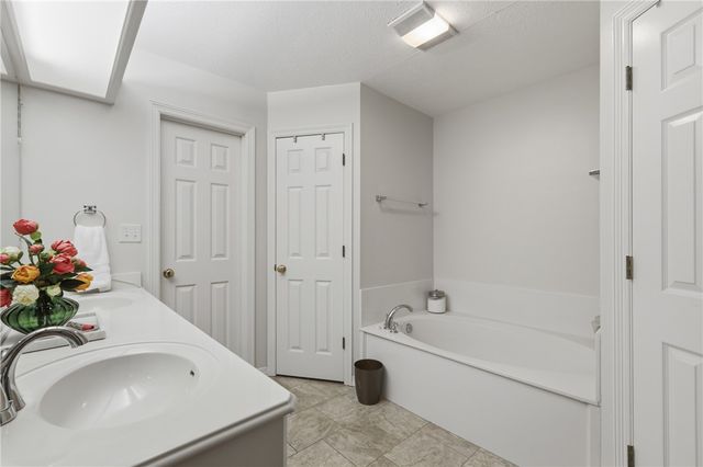 4600 Kensington Road, Bryan, TX 77802