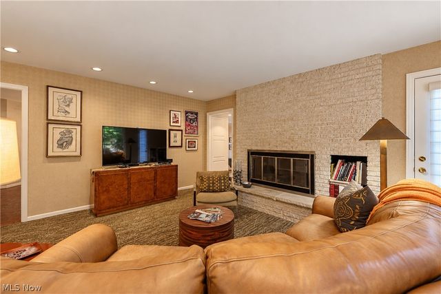 1265 Grenada Drive NE, Canton, OH 44714