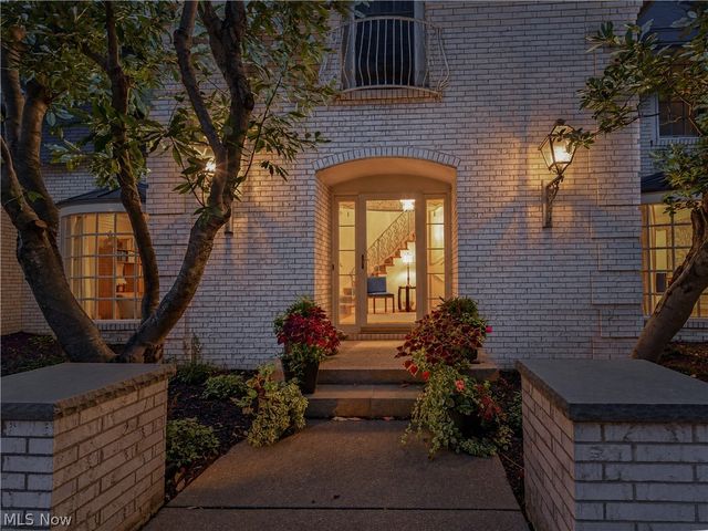 1265 Grenada Drive NE, Canton, OH 44714