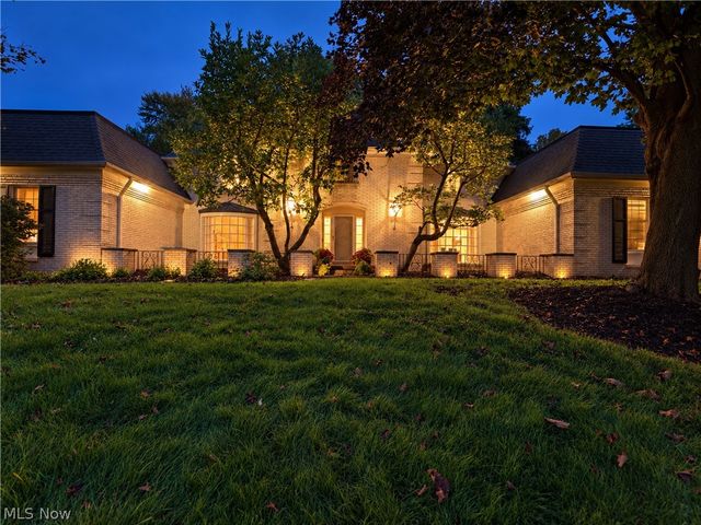 1265 Grenada Drive NE, Canton, OH 44714