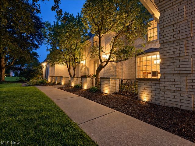 1265 Grenada Drive NE, Canton, OH 44714