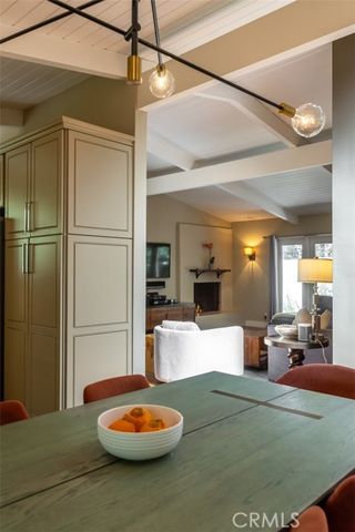 11922 Sunshine, Studio City (los Angeles), CA 91604