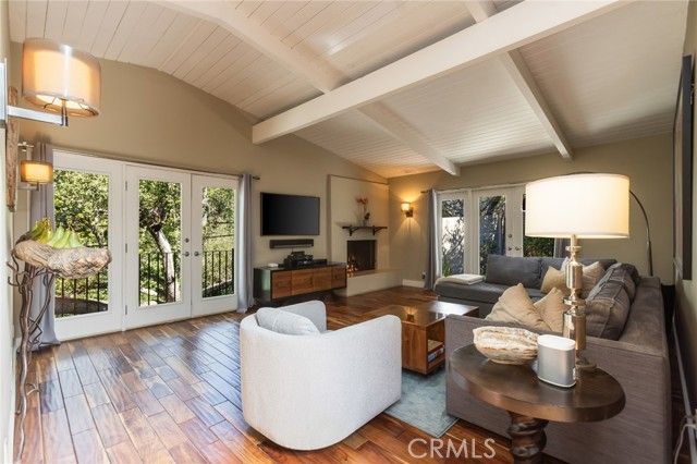 11922 Sunshine, Studio City (los Angeles), CA 91604