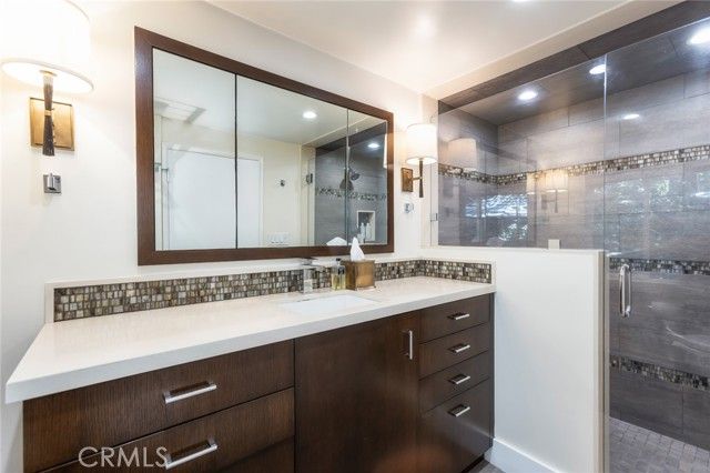 11922 Sunshine, Studio City (los Angeles), CA 91604