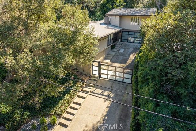 11922 Sunshine, Studio City (los Angeles), CA 91604