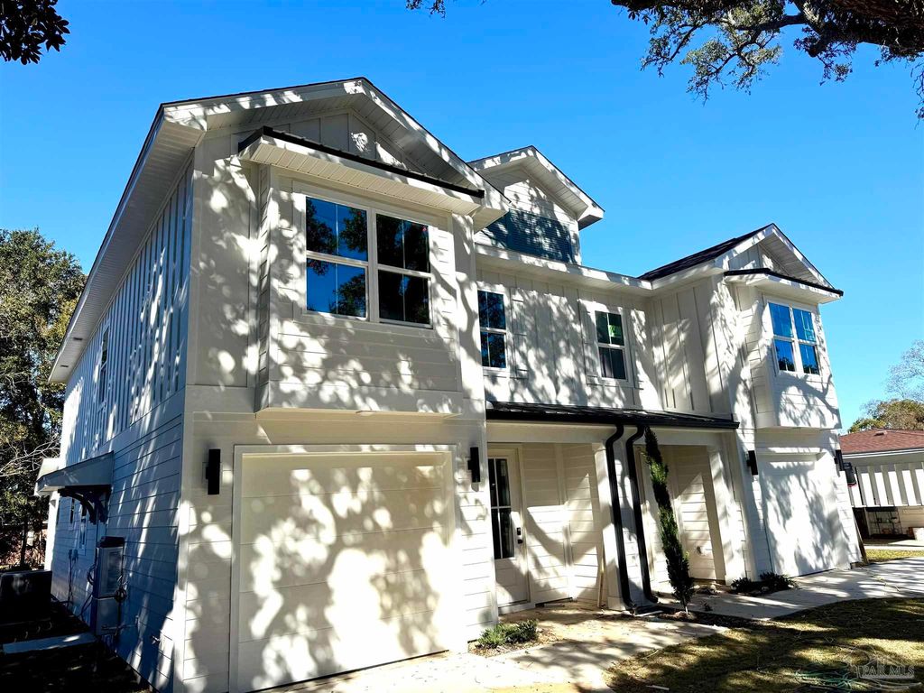 1206 E Jordan St, Pensacola, FL 32503