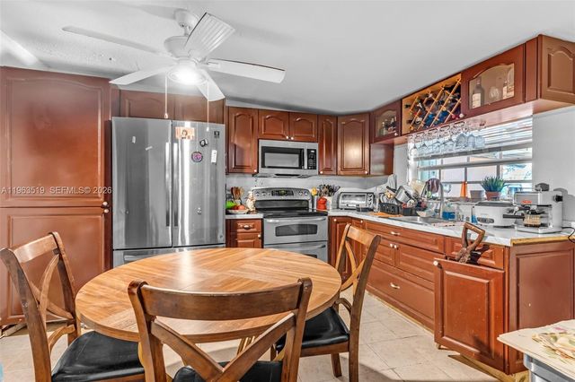 5574 SW 3rd St, Miami, FL 33134