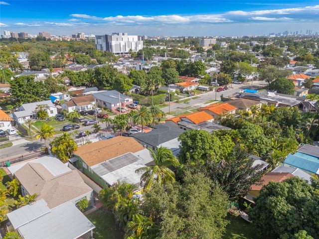 5574 SW 3rd St, Miami, FL 33134