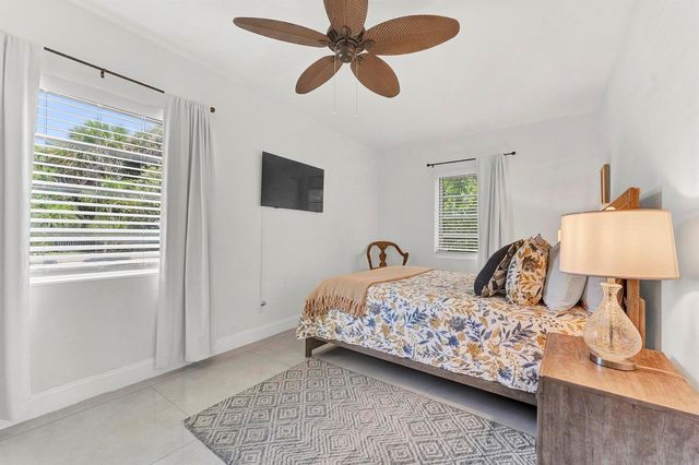 2301 Ridgeway Avenue, West Palm Beach, FL 33401