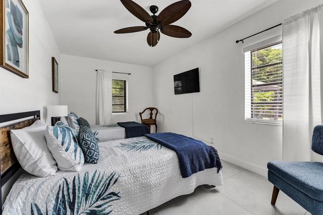 2301 Ridgeway Avenue, West Palm Beach, FL 33401