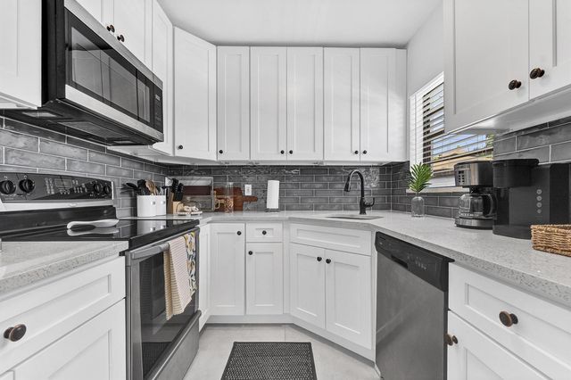 2301 Ridgeway Avenue, West Palm Beach, FL 33401