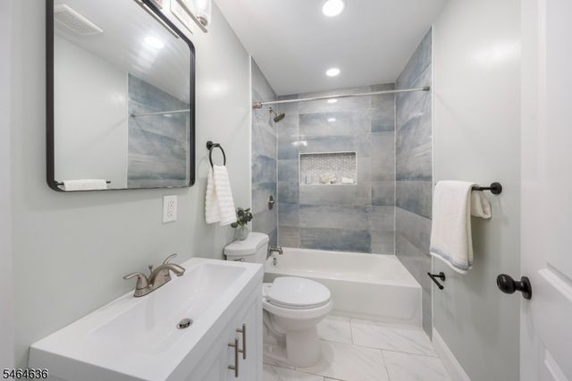 28 Taranto Ct, Maplewood Twp., NJ 07040