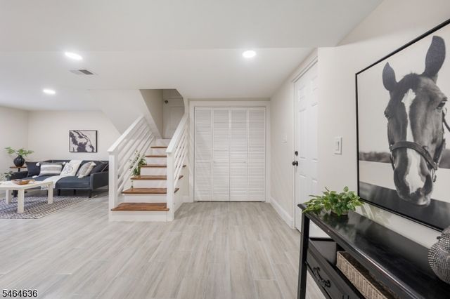 28 Taranto Ct, Maplewood Twp., NJ 07040