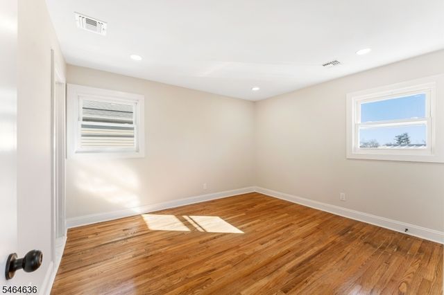 28 Taranto Ct, Maplewood Twp., NJ 07040