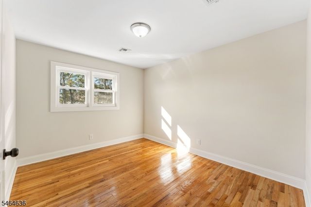 28 Taranto Ct, Maplewood Twp., NJ 07040
