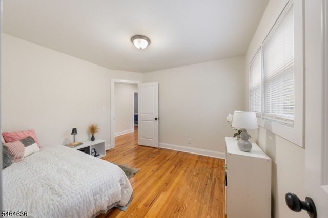 28 Taranto Ct, Maplewood Twp., NJ 07040