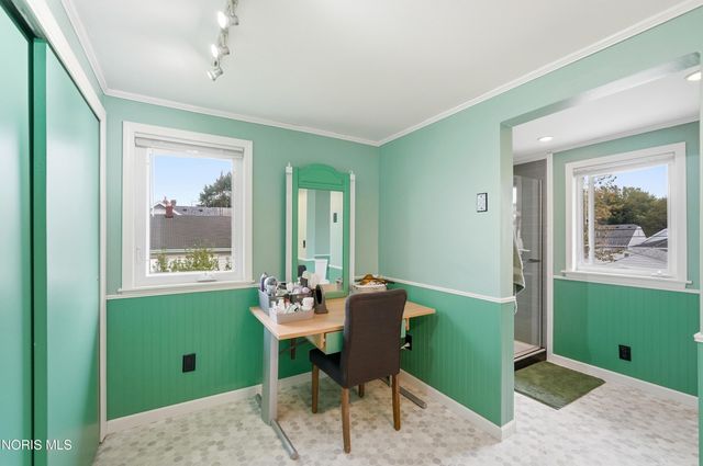 151 Oak Street, Rossford, OH 43460