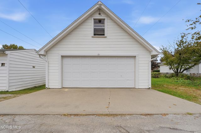 151 Oak Street, Rossford, OH 43460
