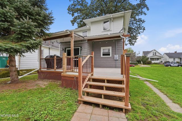 151 Oak Street, Rossford, OH 43460