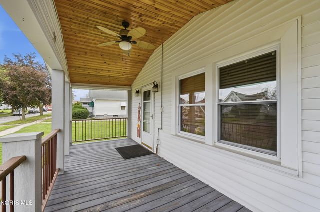 151 Oak Street, Rossford, OH 43460