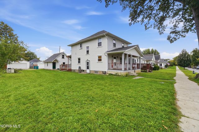 151 Oak Street, Rossford, OH 43460