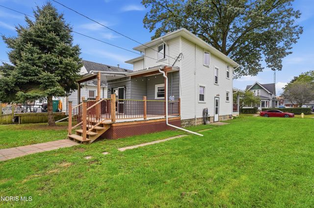 151 Oak Street, Rossford, OH 43460